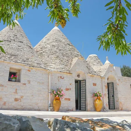 Ferienhaus Td Trulli Della Magnolia Trulli W Amazing Garden *
