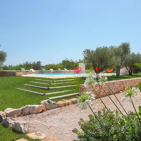 度假居 Td Trulli Della Magnolia Trulli W Amazing Garden