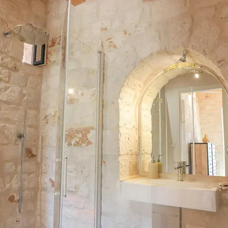Holiday home Td Trulli Della Magnolia Trulli With Amazing Garden