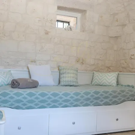 Td Trulli Della Magnolia Trulli With Amazing Garden Holiday home