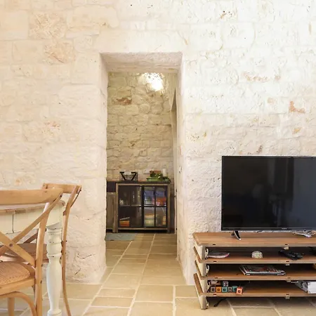 Td Trulli Della Magnolia Trulli With Amazing Garden Holiday home Monopoli