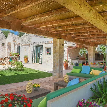 Td Trulli Della Magnolia Trulli With Amazing Garden * Monopoli