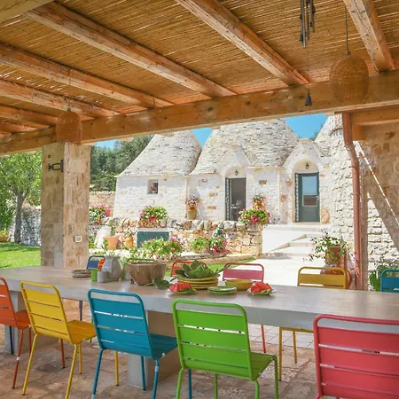 Td Trulli Della Magnolia Trulli With Amazing Garden Semesterbostad *